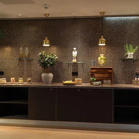 Ξενοδοχείο Radisson Blu 4*